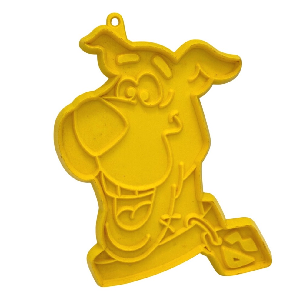 Vintage Scooby-Doo Yellow Plastic Cookie‎ Cutter Hanna-Barbera Cartoon Character